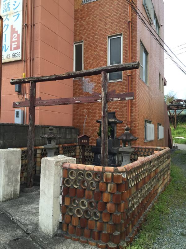 �b��{�_��