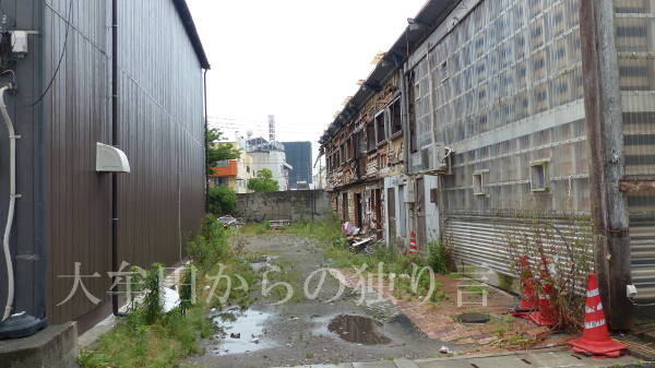 �������H