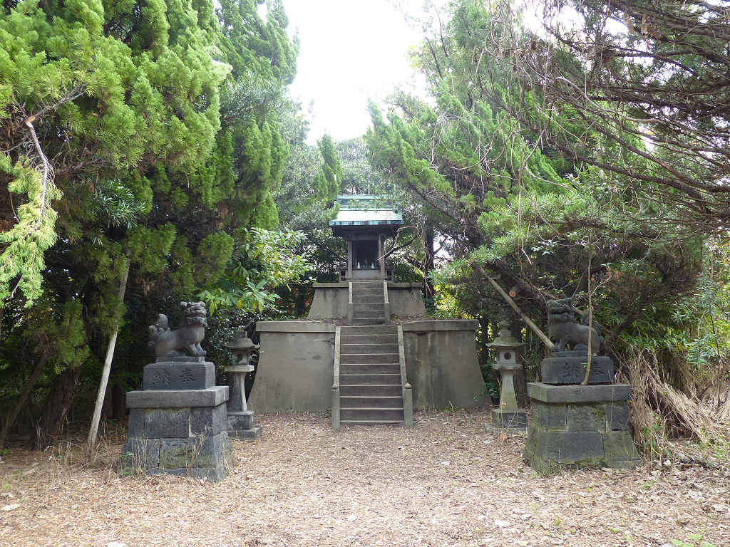 三川坑内山の神神社
