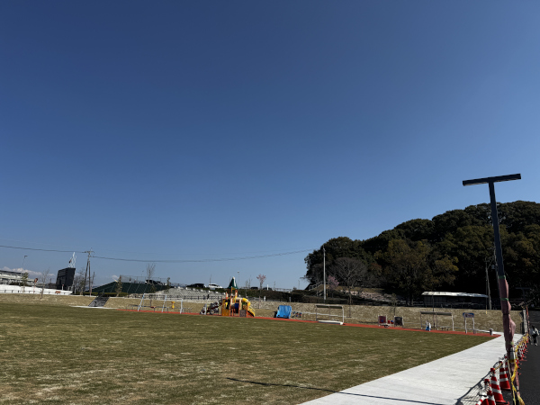 �����ނ��A���[�i�Ő��L��